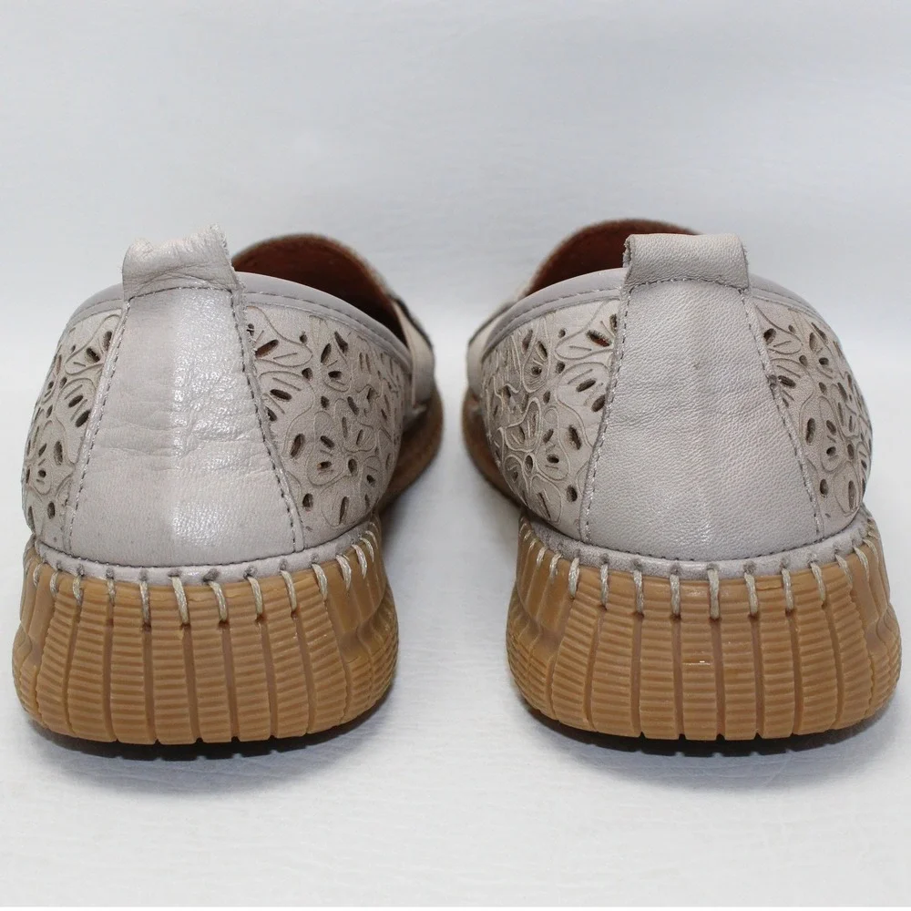 Spring Step Women Gray Leather Laser‎ Cut Floral Slip On Loafers Size 6.5